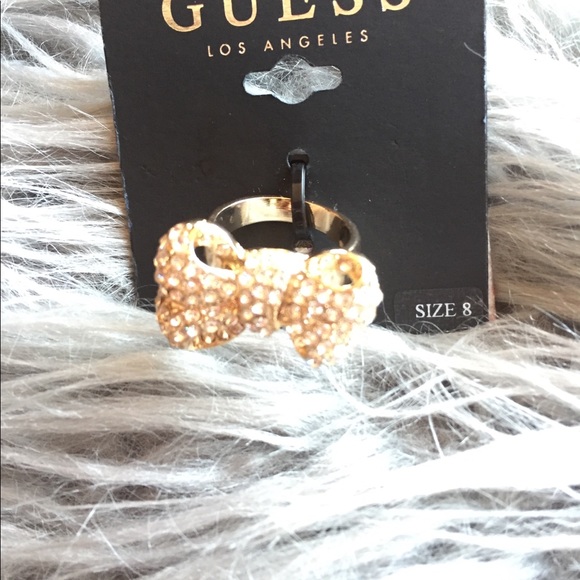 New with tag BEAUTIFUL GUESS gold bow RING w/gems - Picture 5 of 6